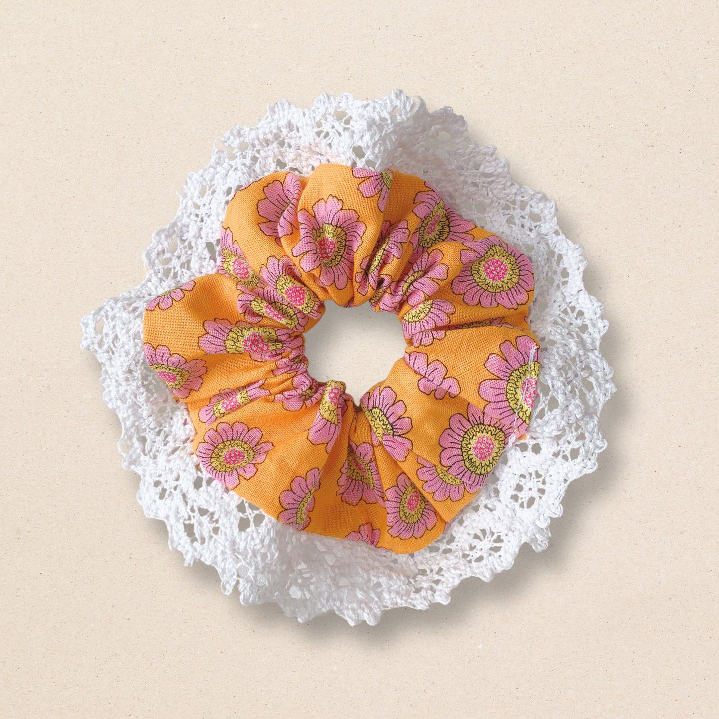 Lace Scrunchie - Rust