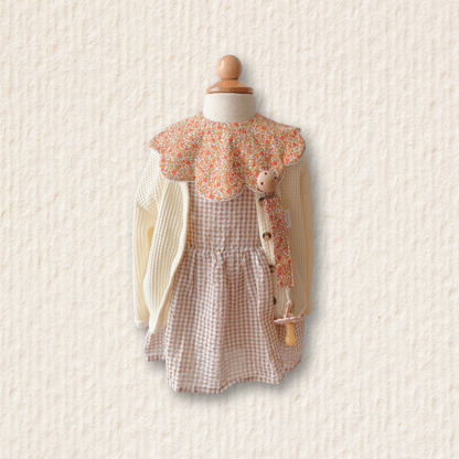 Scalloped Bib - Autumn
