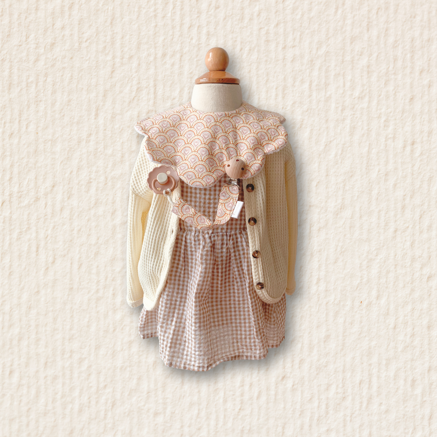 Scalloped Bib - Hearth