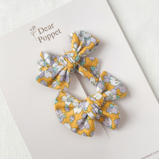 Anemone Charm Classic Bow