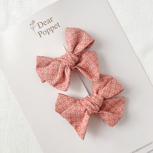 Rosette Classic Bow