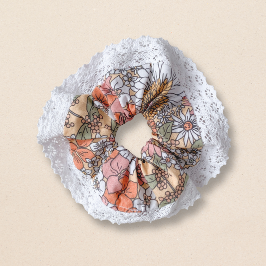 Lace Scrunchie - Honey